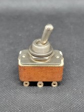 Ancien interrupteur bakélite APR lampe industriel style Jielde Mazda ou autres