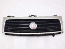 1497652077 GRILLE AVANT /