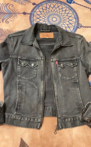 Levis red tag women black - levis,