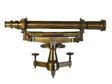Ancien théodolite d'arpenteur Richer Paris