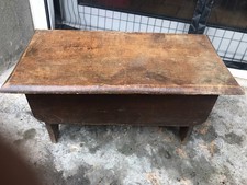 ancien repose pieds rustique