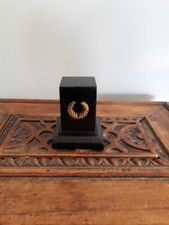 socle en bois noir brillant avec couronne 1er Empire  pour figurine ou maquette