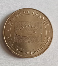 ANCIENNE MEDAILLE TOURISTIQUE