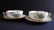 2 grandes tasses déjeuner et