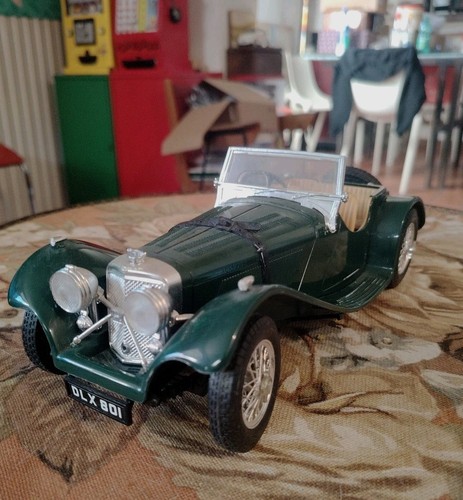 Bburago jaguar ss - 1/18,