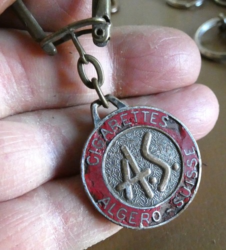 Ancien rare porte - clé, métal