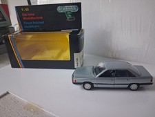 Schabak 1/43 - Audi 100 Break bleue avec Boîte