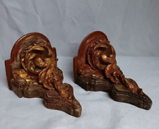 Paire de consoles murales XIXème en plâtre décor de feuilles d’acanthes