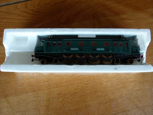 Locomotive électrique - , ho