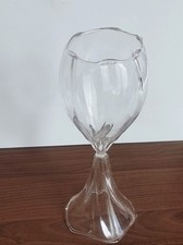 Ancien verre sur pied,Verre