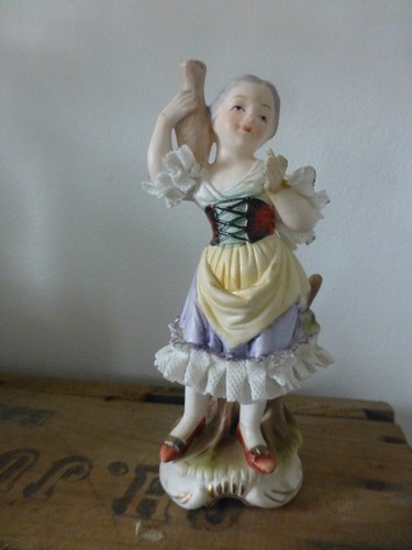 Ancienne statuette porcelaine - ancienne,