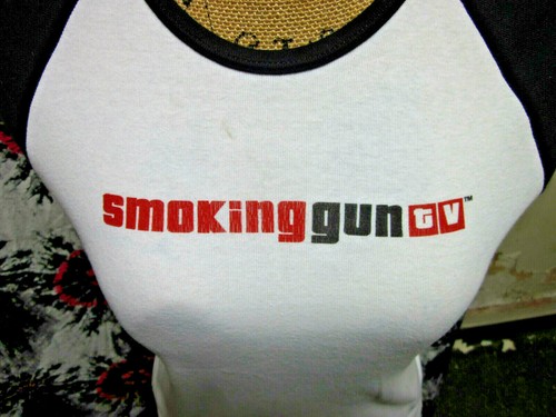 Smoking gun sexy tee juniors - gun,
