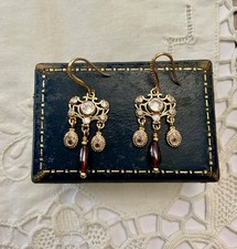 Anciennes boucles oreilles - ,