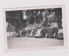 photo ancienne ?️ homme voiture ancienne kiosque Bourgueil 1939 Velox