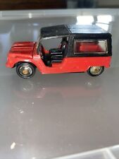 Norev n°137, série les Miniatures, Citroën Mehari rouge, 1/43e