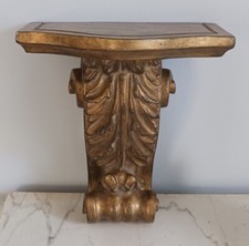 Travail de style Louis XVI