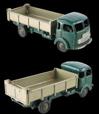1 / 43 ème DINKY TOYS  SIMCA