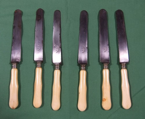 Lot couteaux anciens à - couteaux,