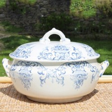 Ancienne soupière en faïence