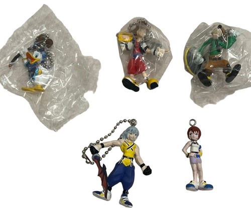 Kingdom hearts keychain - kingdom,