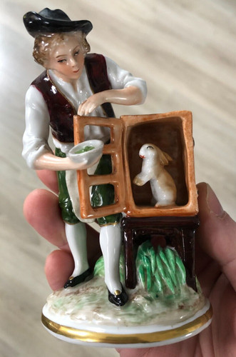 Joli personnage porcelaine