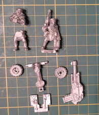 Warhammer 40k / 40000 :   Arme