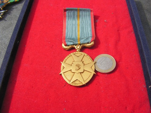 Medaille universalis - ,