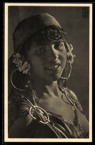 Jeune fille bédouine arabe - jeune,