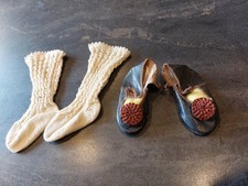 Chaussures poupée ancienne