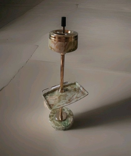 Ancien cendrier poussoir - ancien,