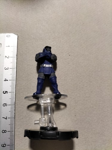 044 darkseid heroclix - nr,