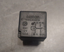 RELAIS OMRON 46520419 (123)