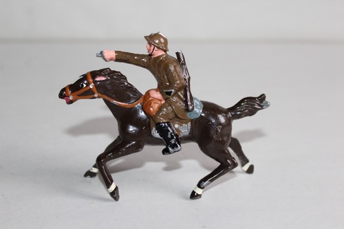 Superbe soldat plomb - superbe,