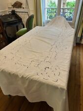 Nappe brodée et ajourée main en métis 165X265 avec 12 serviettes