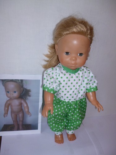 Vêtements pour poupée