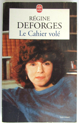 Cahier volé régine - le, volé.