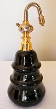 Ancien vaporisateur - , en