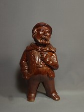 TOBACCO POT, GROTESQUE