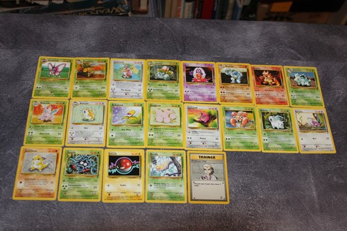 Lot vintage pokemon - of,