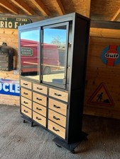 Bibliothèque industrielle vitrée portes coulissante Meuble  sur mesure