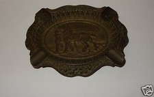 ANCIEN CENDRIER BRONZE. CHEVAL FERME ECURIE FERMIER. CHARETTE