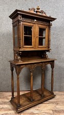 Superbe cabinet vitrine style Renaissance en noyer vers 1850