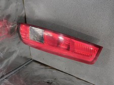 FEU ARRIERE DROIT EXTERIEUR FORD FIESTA 5 (JD/JH) HATCHBACK 1.3 (BAJA) 1324561