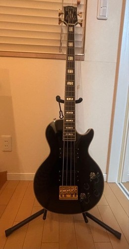 Guitare basse électrique