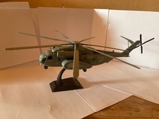 HELICOPTERE DE COMBAT 1/72
