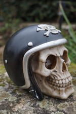 67051 FIGURINE TETE DE MORT CASQUE MOTO  GOTHIQUE  HEROIC FANTASY SKULL ALCHEMY
