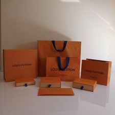 N2433 8 boites sacs LOUIS