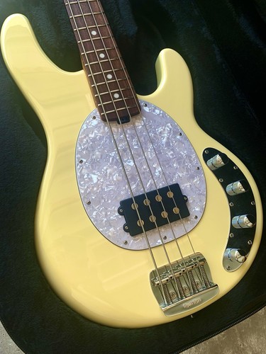 Ernie ball music man - ball,
