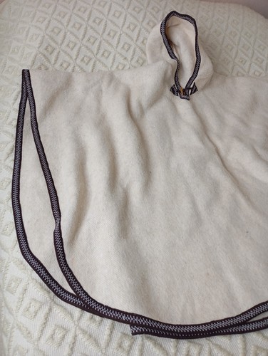 Poncho laine - en,