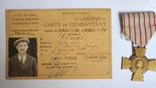 Médaille Decoration Croix Du Combattant Avec Sa Carte